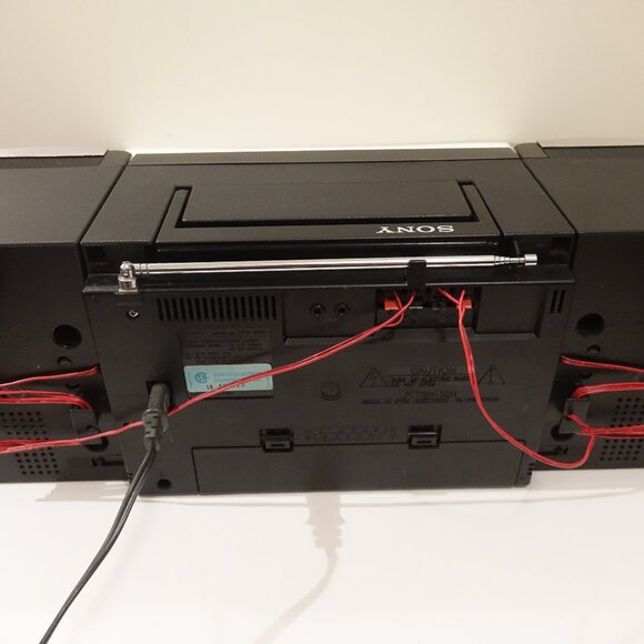 Vintage Sony CFS-1000 Stereo Cassette Recorder AM/FM Radio Boombox - Picture 14 of 14